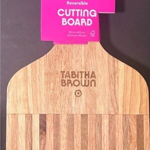 Tabitha Brown Cutting Board nice shape, easy to handle